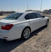 إعلان عن موديل 2010 حجم 740li وارد الغانم شرط الفحص صبغ الوكاله ماشي 141 الف