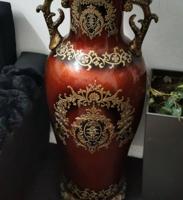 إعلان عن للبيع فازه كبيره