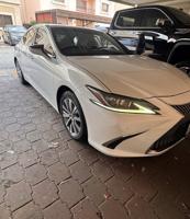 إعلان عن لكسز es 300