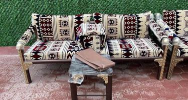 إعلان عن كراسي حديد ملكية + كراسي خشب جاهزة شغل الرياض 📌🇰🇼