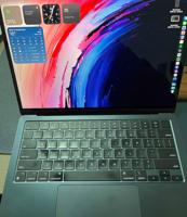 إعلان عن Macbook Air - M2 - 13"