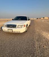 إعلان عن للبيع فورد فكتوريا موديل 2000