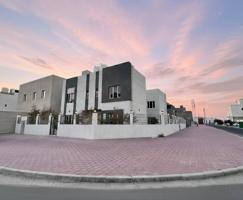 إعلان عن بيت كامل سكني للإيجار في الوفرة قطعة 5