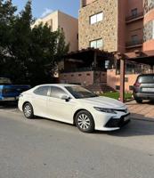 إعلان عن كامري LE 2023