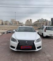 إعلان عن لكزس LS 460