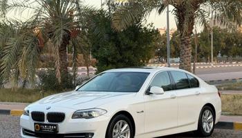 إعلان عن للبيع BMW 530i موديل 2013 عداد 64 الف وارد الغانم