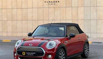 إعلان عن للبيع MINI COOPER موديل 2017 وارد الغانم